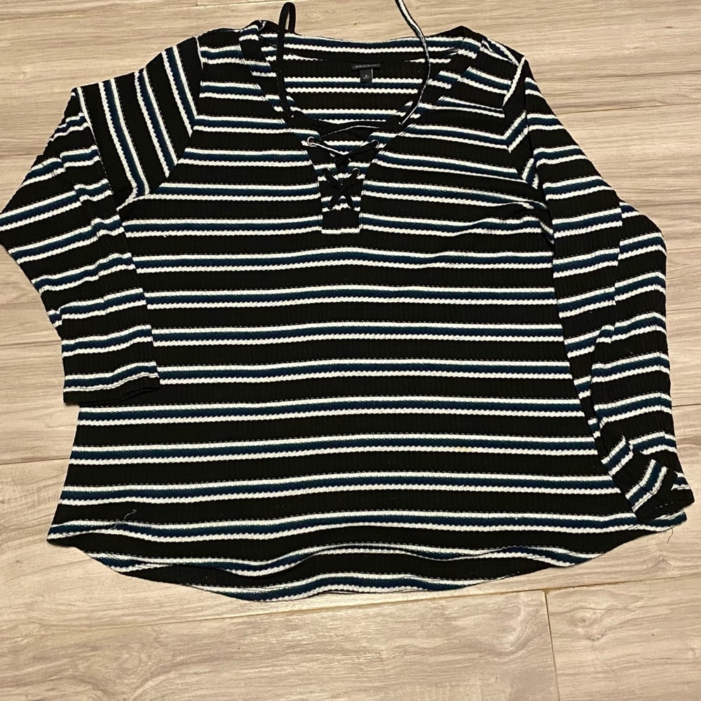 KNIT V-NECK LACE-UP LONG SLEEVE TOP